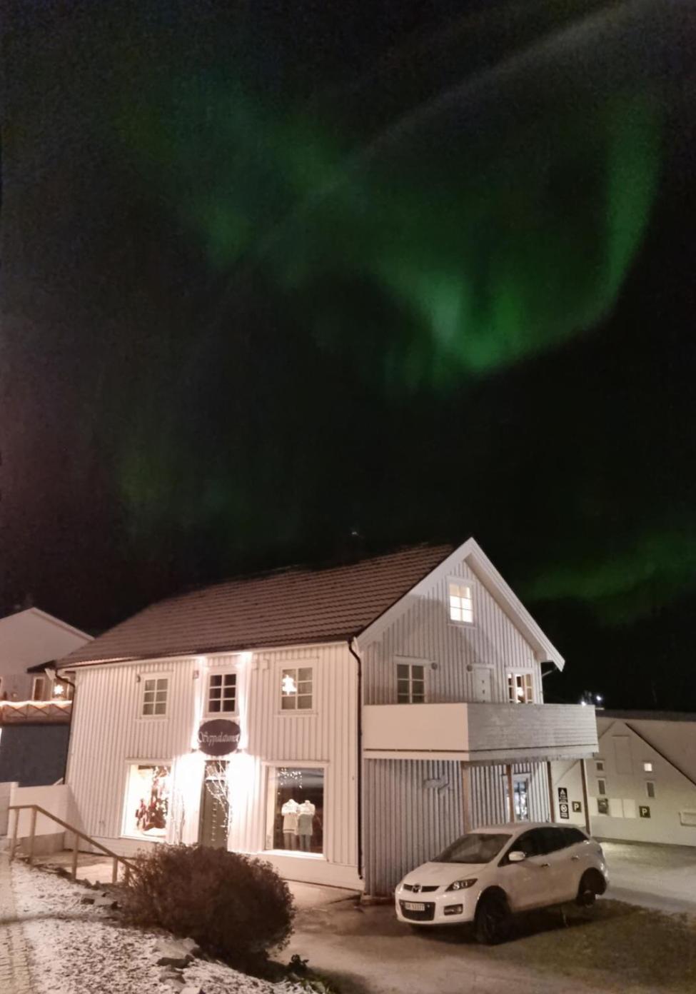 Loftsleilighet Midt I Sentrum Skjervoy Экстерьер фото